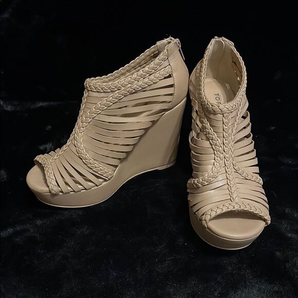 Torrid Zip Tan Wedge Sandals - Picture 1 of 9